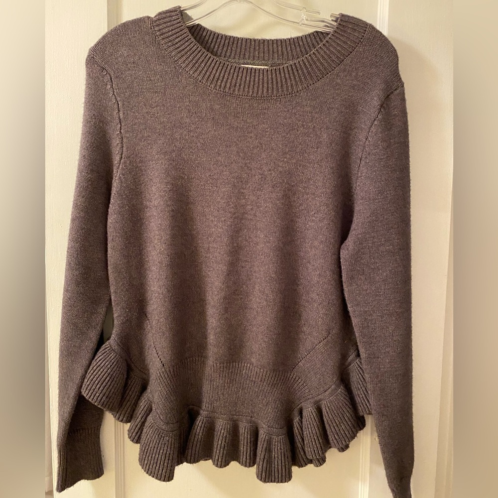 Women's Ruffled Hem Sweater - Gray